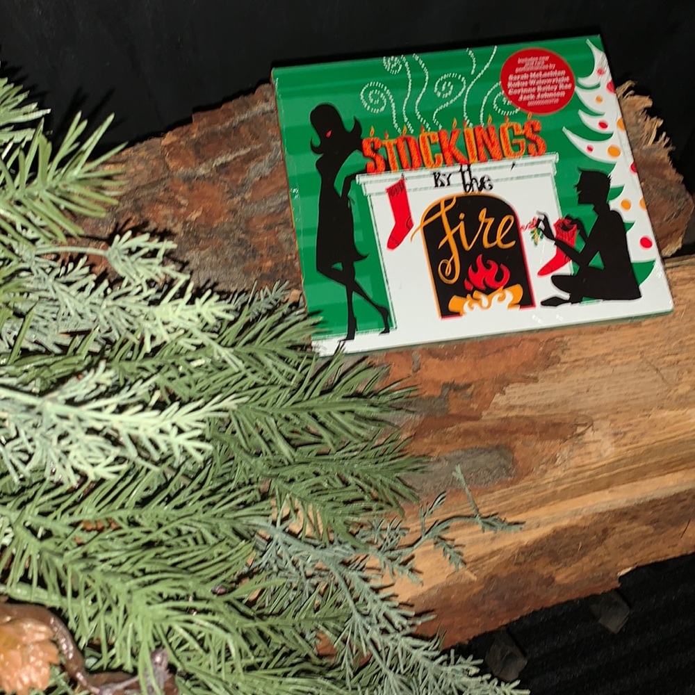 ST⭐️RBUCKS-🎄CD